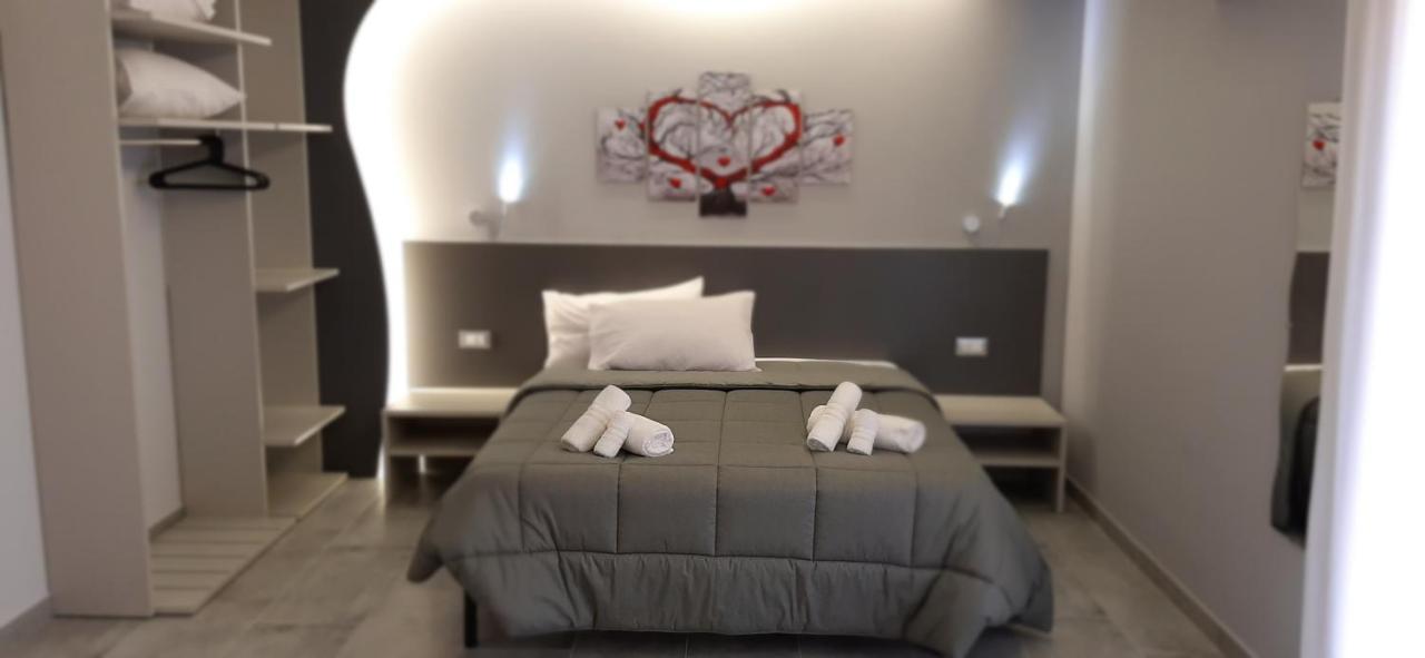 Donjon Suite Centro Storico Castelbuono  Ngoại thất bức ảnh